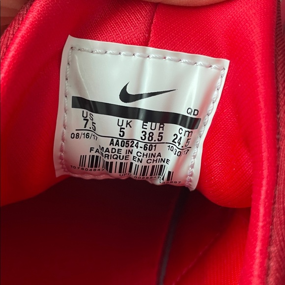 Nike Air Huarache in Red - Women’s Size 7.5 - Picture 6 of 7